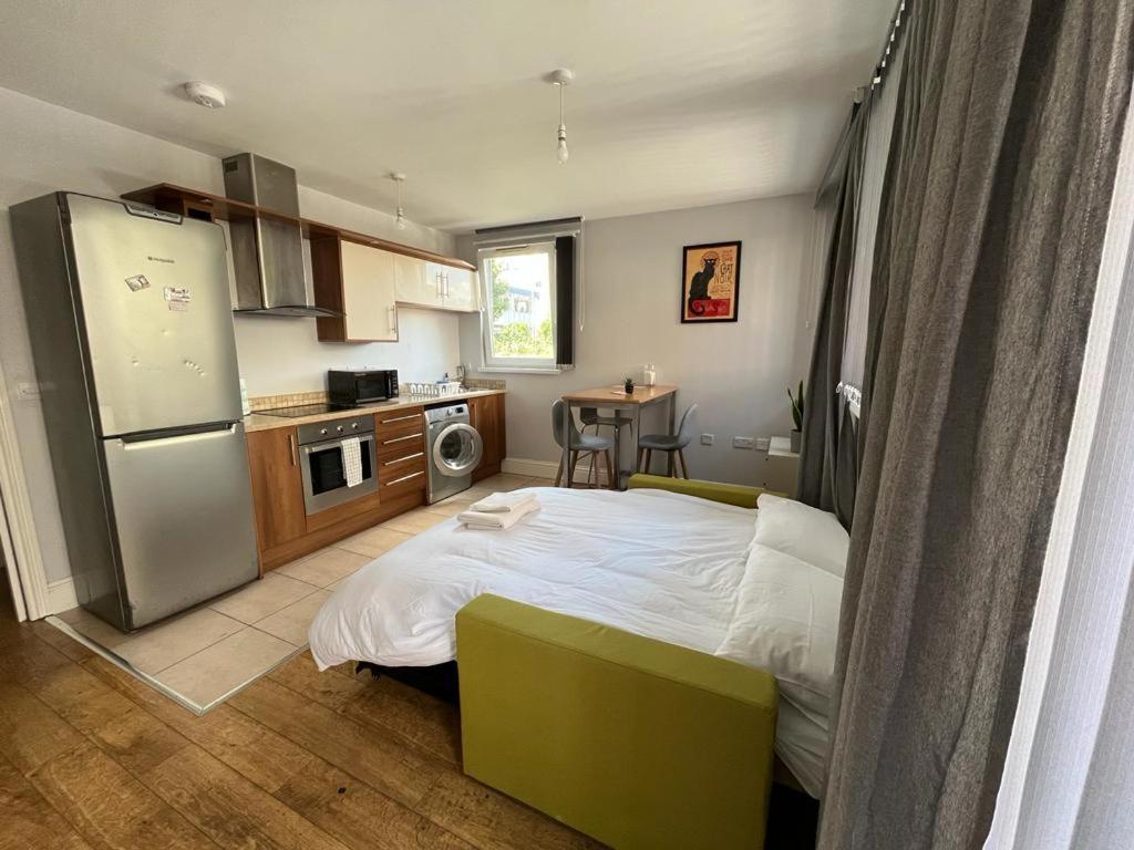 Apartament London Modern Flat Near Transports Zewnętrze zdjęcie