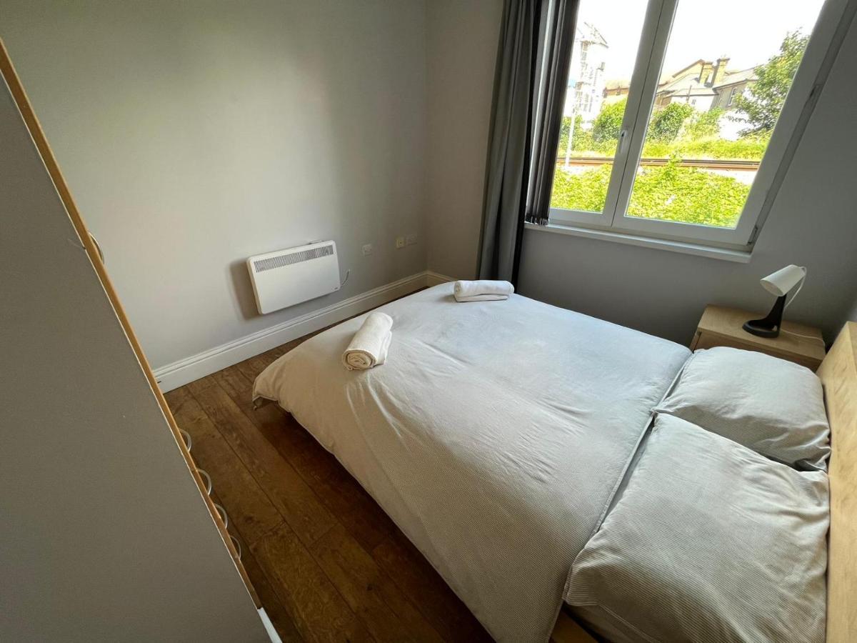 Apartament London Modern Flat Near Transports Zewnętrze zdjęcie