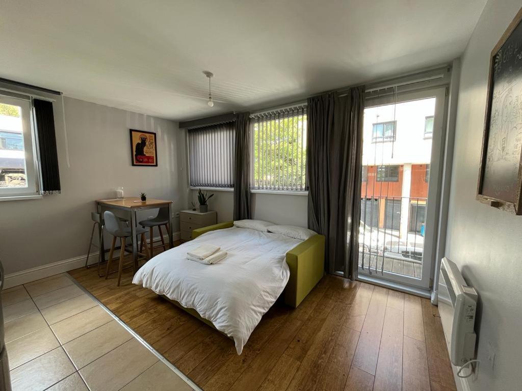 Apartament London Modern Flat Near Transports Zewnętrze zdjęcie